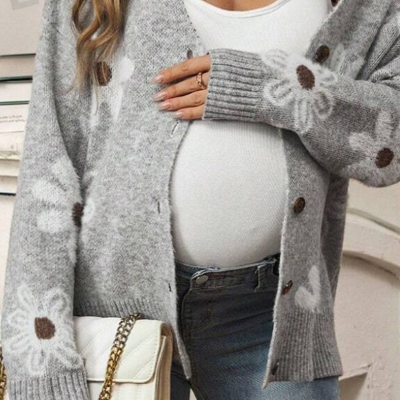 Maternity Floral Print Fuzzy Button Down Oversized Cardigan - Picture 3 of 12